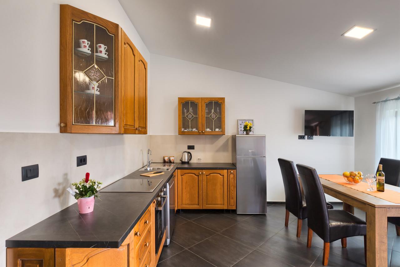 Apartments Ines Пула Экстерьер фото
